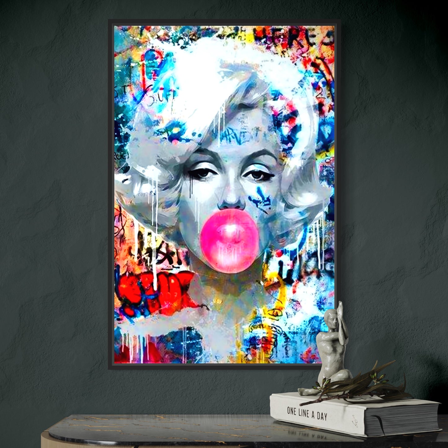 Marilyn Monroe Pink Bubble Gum