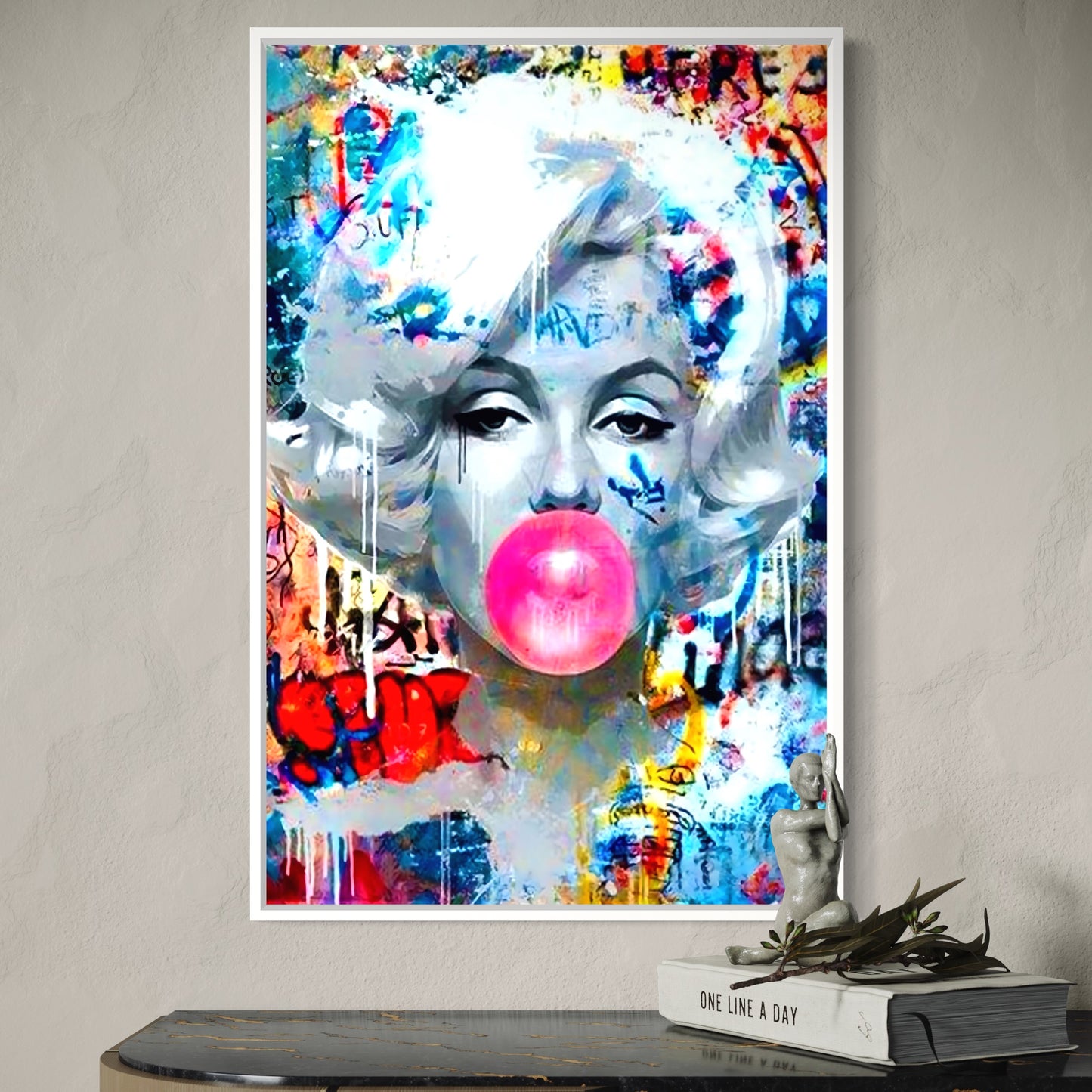 Marilyn Monroe Pink Bubble Gum